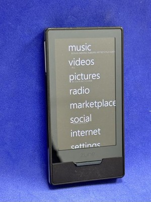*Working* Microsoft Zune HD Digital Media MP3 Player (1395) 16GB - Black