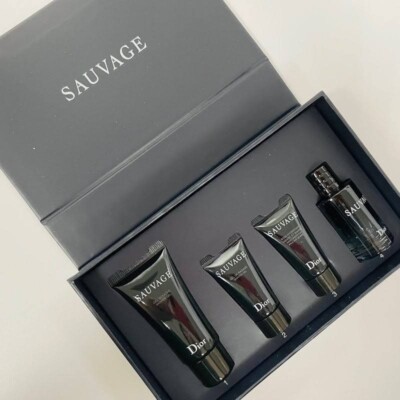 Dior Sauvage 30ml ミニ香水 4本セット ギフトボックス入り 4 Pc Women's/Mens Perfume & Cologne Gift Set | eBay