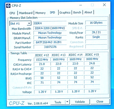 Barrette Mémoire RAM 16 Go DDR4 3200 MHz - Micron MTA8ATF2G64AZ-3G2B1 UDIMM