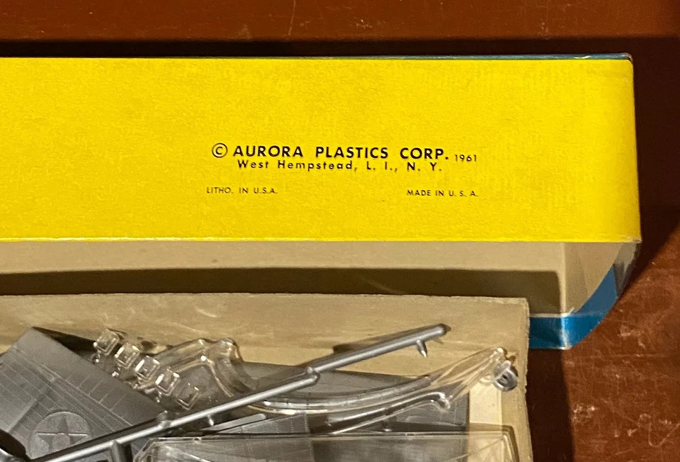 Vintage Aurora 1:32 Scale PBY-5a Catalina Plastic Model Aircraft Kit #374-198 - Image 2 of 4