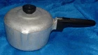 Wagner Ware Magnalite 2 Qt Sauce Pan And Lid Double Pour 4682-P Vintage