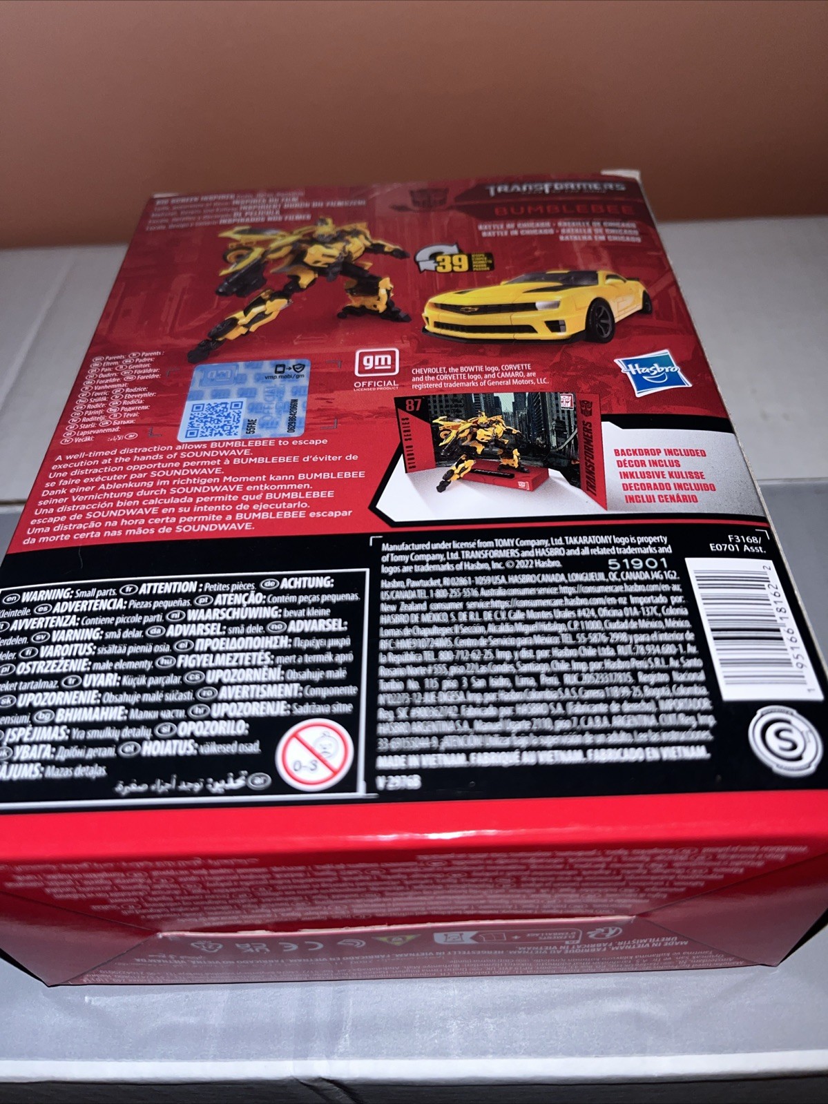Hasbro Transformers Studio Series  SS 87 Deluxe Dark Of The Moon Bumblebee NEW