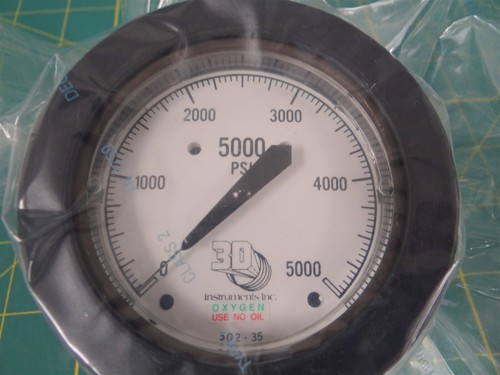 3D Instruments 25502-35Y11-MCG Pressure Gauge NSN 6685-01-428-6041 - Picture 2 of 10