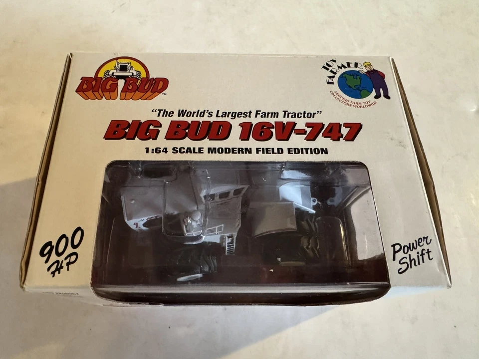 Big Bud 16V-747 Tractor 4WD Duals Factory Edition DCP 1:64 Scale Toy Farmer - Image 3 of 4