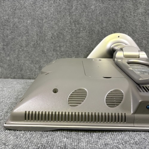Vintage Sharp Aquos 20" LC-20B2UA LCD Color TV Retro Gaming TV With Remote - Picture 14 of 21