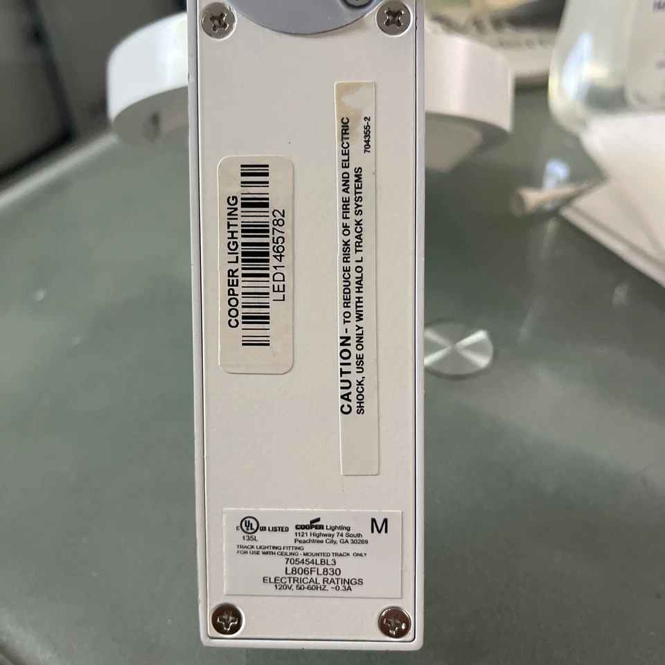 Luz de pista Halo Cooper Lighting LED 3000K L806FL8030 blanca 806 Foto 3 de 4