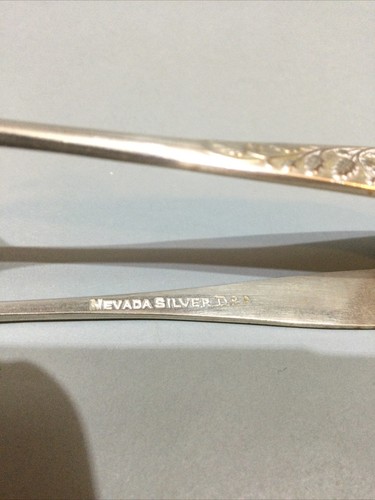 Vintage Nevada Silver D & A Sugar Tongues - Picture 4 of 5
