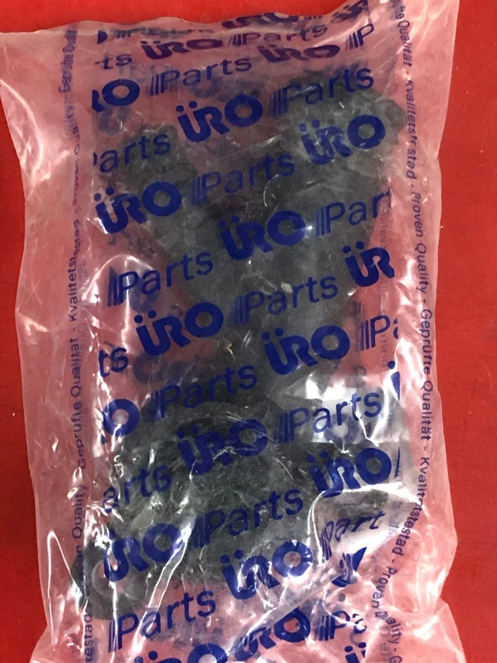 URO PARTS 11531743679 CONECTOR MANGUERA REFRIGERACIÓN PARA 96-99 BMW 318i 318is 318ti Z3 Foto 2 de 3