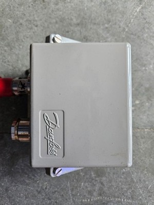 NEW DANFOSS EMP2 PRESSURE TRANSMITTER FREE FAST SHIPPING