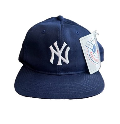 Vintage NWT NOS New York Yankees SnapBack Genuine MLB Merch By Outdoor Cap