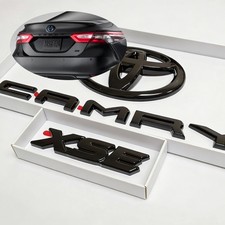 Overlay 2018-23 For Toyota Camry Xse Gloss Black Emblem Kit Gen Pt948-03190-02