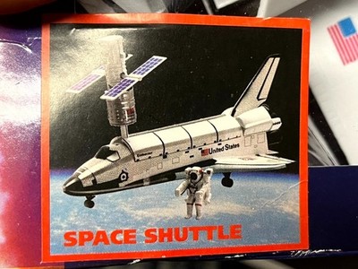 New Ray Space Adventure NASA Space Shuttle Plastic Model Kit 1:48