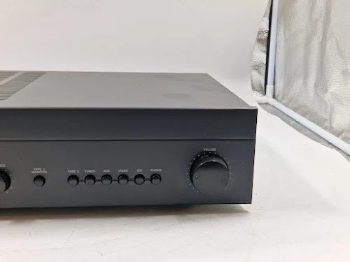 Amplificateur Stéréo NAD 312 - Fonctionnel, Rayures Et Éraflures, 220-250V~ - Photo 3/4