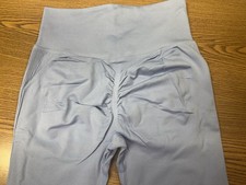 Halara Seamless Flow High Waisted SCRUNCHED Plain Leggings Size M LT BLUE NEW