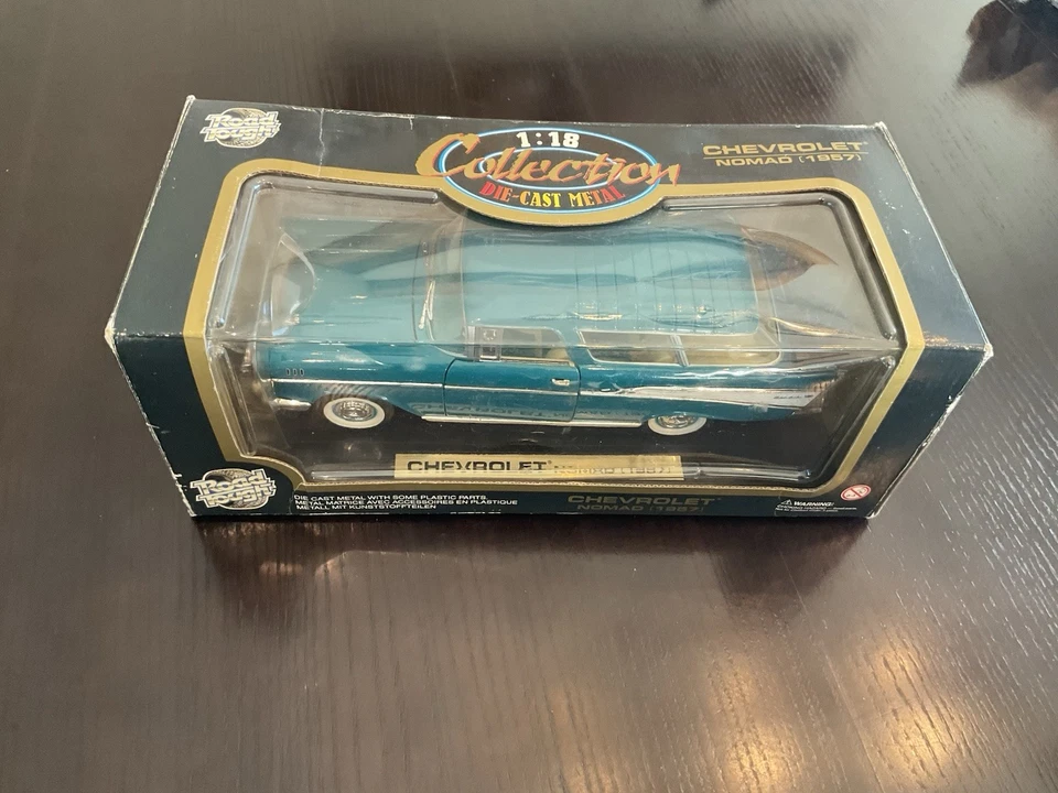 1957 CHEVROLET NOMAD 1:18 Die Cast Metal Model Road Tough 92088 Nice! - Image 2 of 3