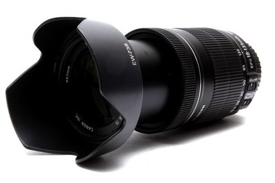 Canon EF-S 18-135mm f/3.5-5.6 IS Reisezoom Tele Objektiv für Canon EOS