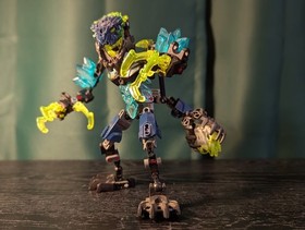 LEGO BIONICLE: Storm Beast (71314) with Instructions and Mask of Ice