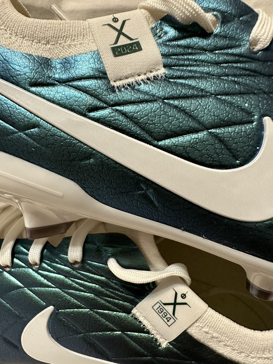 Nike Tiempo Emerald Legend 10 Pro FG Soccer Cleats FQ3248