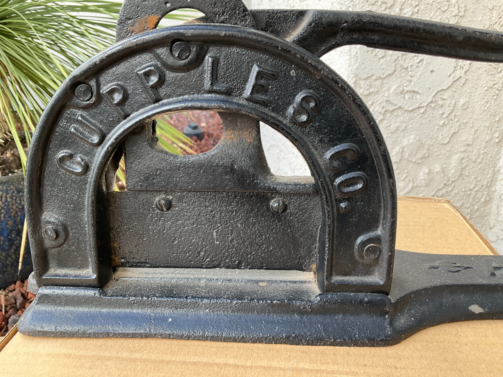 Antique Cupples Co. Arrow Tobacco Plug Cast Iron Cutter Cigar Tool