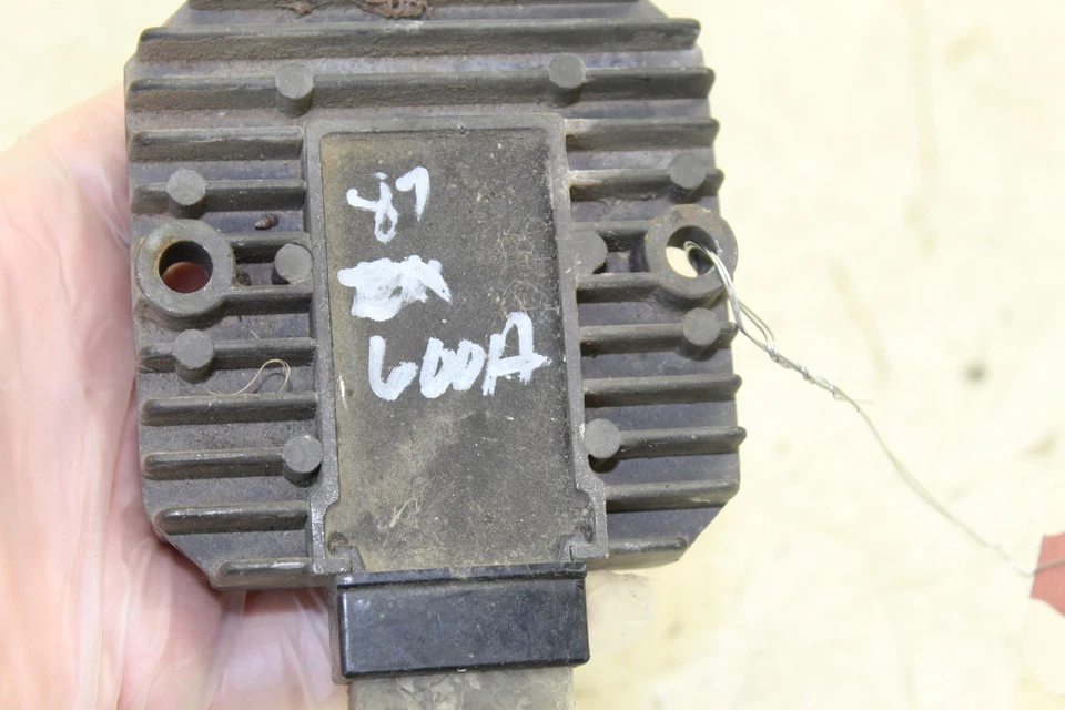 Kawasaki Ninja 600R ZX600A 1987 OEM RECTIFICADOR REGULADOR DE VOLTAJE EL-26 Foto 4 de 4