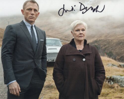 007 James Bond movie Skyfall 8x10 photo signed by actress Dame Judi Dench - Picture 1 of 1
