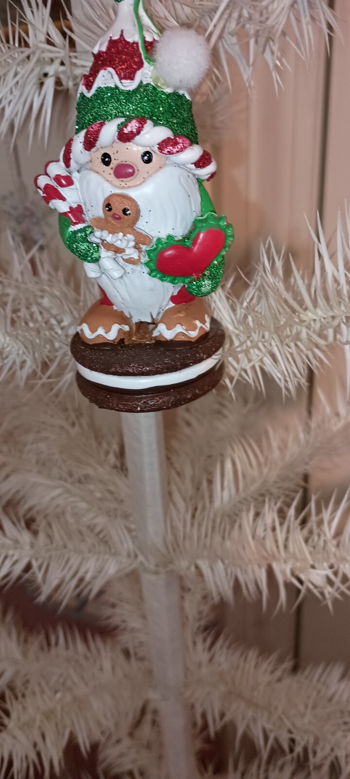 Picture 1 of 4