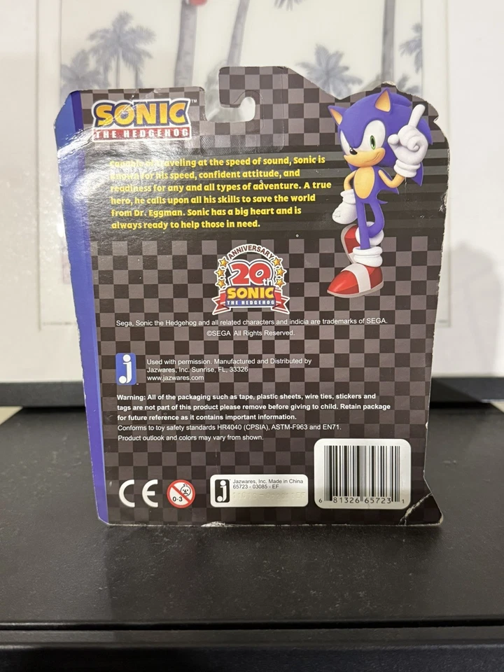 2011 Jazwares Sonic The Hedgehog 1998 Sonic & Spinner 20th Anniversary Figure - image 2 of 4