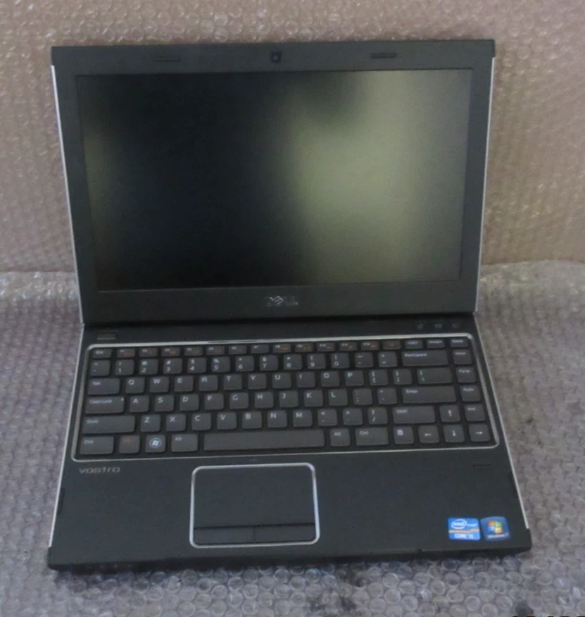Portátil DELL VOSTRO 3350 13.3" NÚCLEO i5-2 @ 2.4GHz 4GB 320GB SSD WIN 10P. Foto 2 de 4