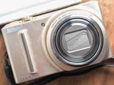 N MINT Nikon COOLPIX S9100 Compact Digital Camera silver 12.1MP 18x Japan silver