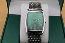 Vintage Seiko Slim Quartz Men's Wrist Watch green Dial with Chain Bracelet