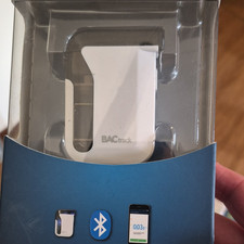BACtrack Bluetooth Electronic Breathalyzer Digital Display White Alcohol