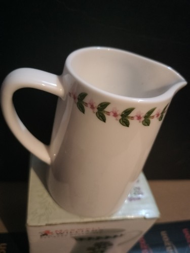 Maxwell & Williams Fragrant Garden Thyme Jug 200ml Porcelain New In Box - Picture 11 of 12
