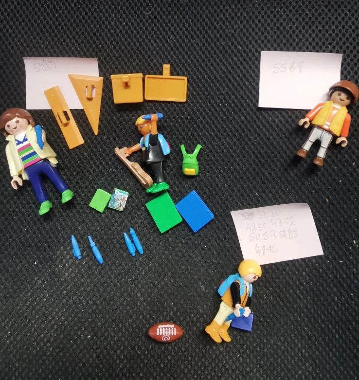 Playmobil 4326 Wood Workers Class New in Box! Box has a slight flaw see photos