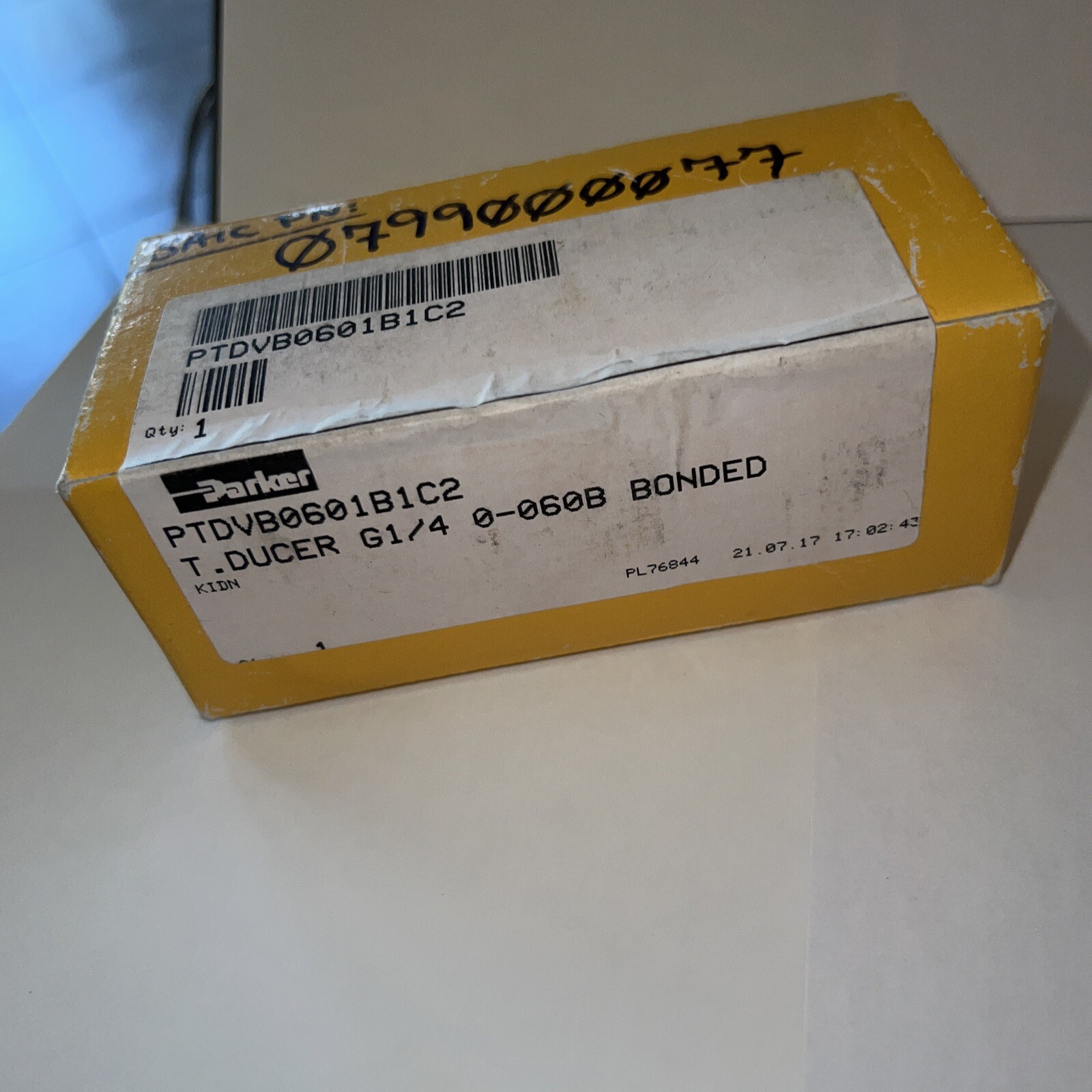 NEW IN BOX Parker Pressure Transducer Sensor PTDVB0601B1C2