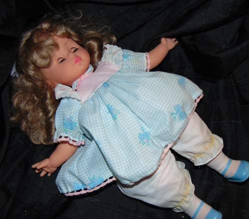Vtntage FURGA Italy Blonde Baby Doll 18" Italy Collectible - Picture 7 of 18
