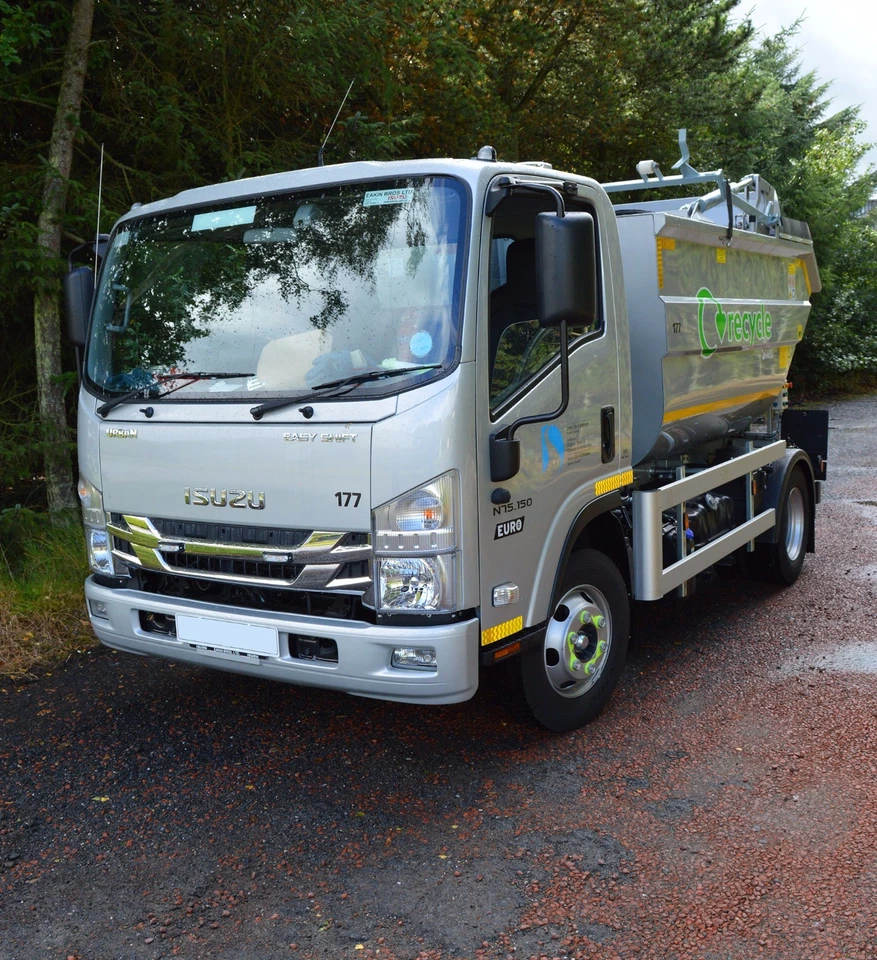 Isuzu N35 Truck Waterproof Heavy Duty Tailored Seat Covers Tipper 7.5 easyshift - Image 4 of 4