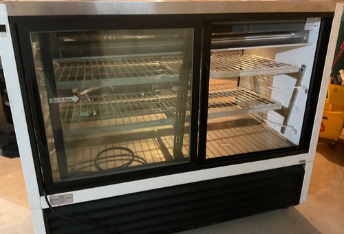 refrigerated deli display case
