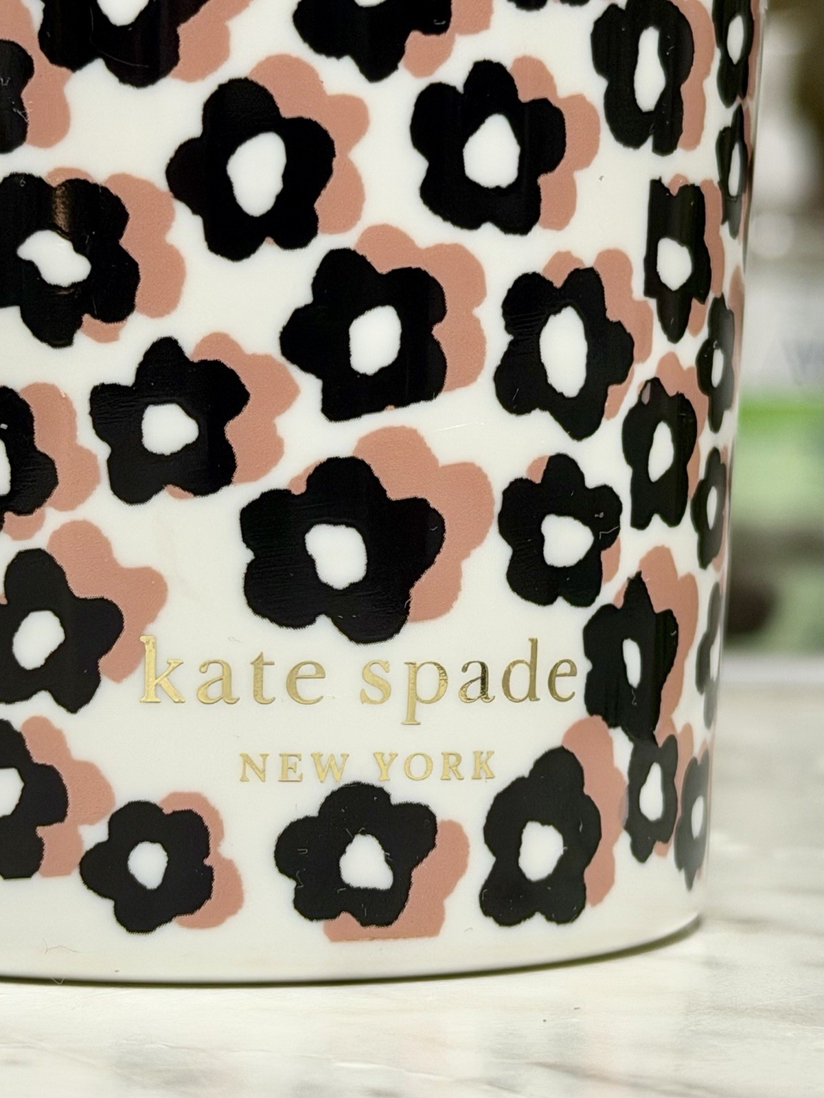 Kate Spade Reusable Travel Cup W/Lid Straw Flower Print Beige Black thumbnail 2