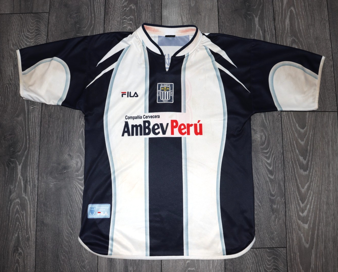 CLUB ALIANZA LIMA PERU 2004/2005 HOME FOOTBALL SHIRT JERSEY FILA VINTAGE #8 M-L