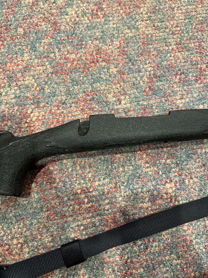 Culata de rifle sintético Bell And Carlson Remington 700 BDL de acción larga. Foto 3 de 4