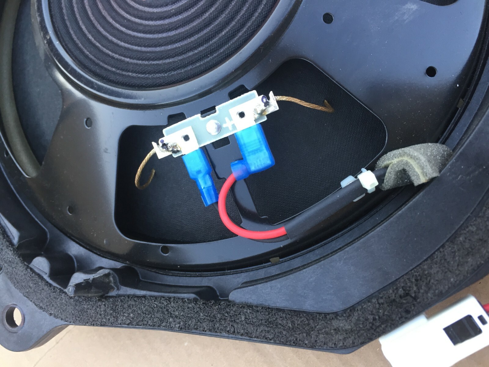 20102013 INFINITI G37 LEFT FRONT SIDE DOOR SPEAKER BOSE OEM eBay