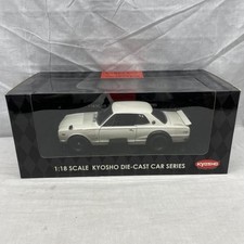 Kyosho 1/18 Nissan Skyline 2000GT-R KPGC-10 Wide Wheel White Model Car