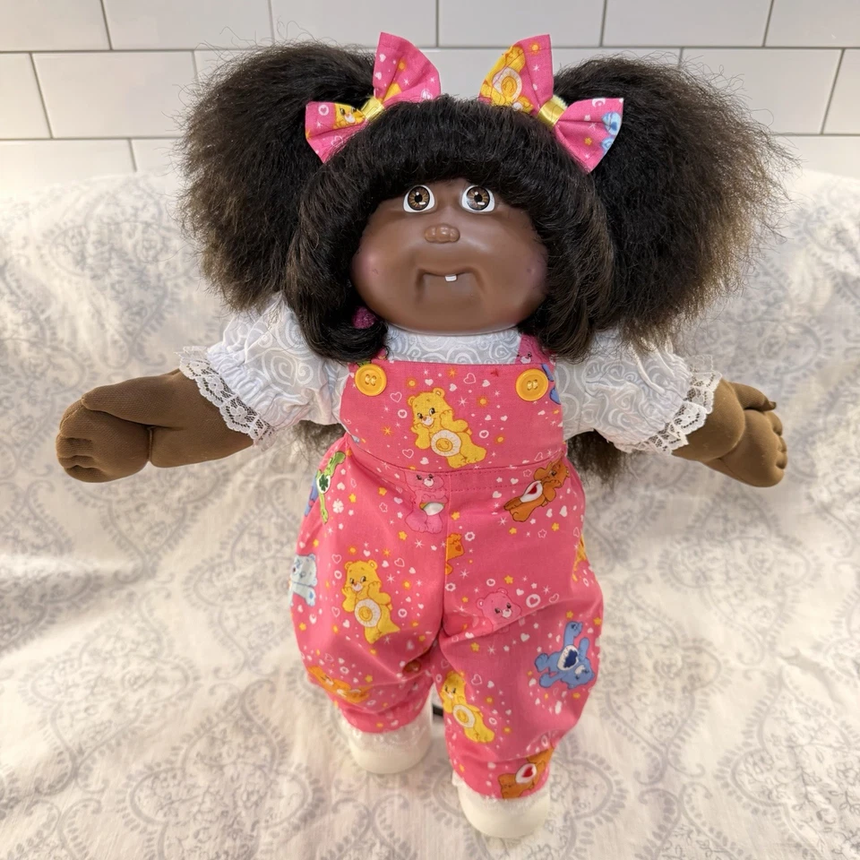 AA Cornsilk Cabbage Patch Niños Niña OK Factory HM4 en Cuidado Oso Conjunto Foto 2 de 4