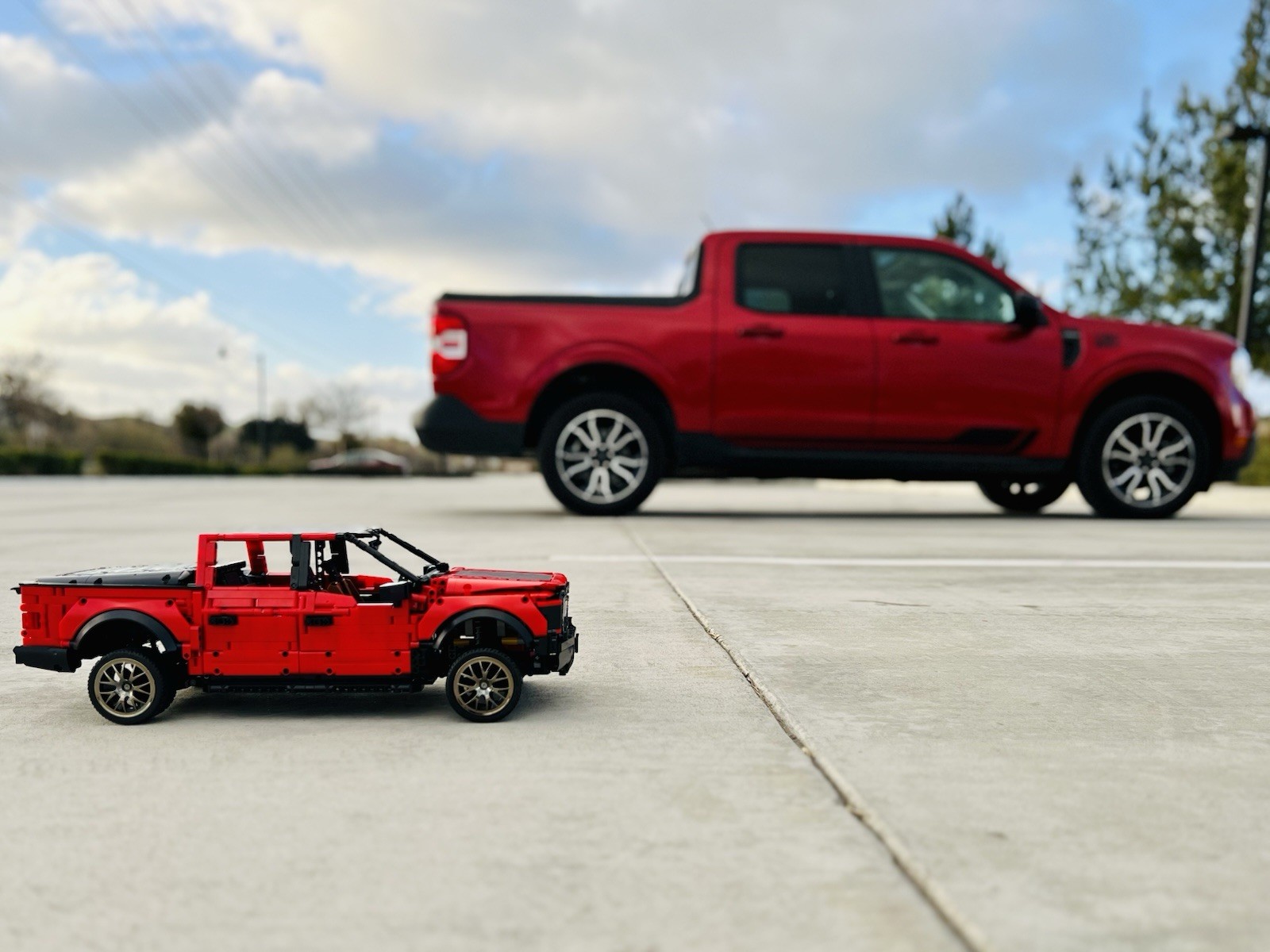 TGL T5014 Ford Raptor 3249 PCS. Building blocks Technic 1:8 Scale.  Assembled.