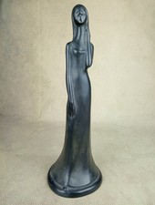 ⭐ Vintage Stylish Elegant Lady Figurine