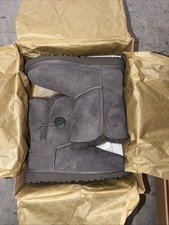 UGG Bailey Button Boots Kids Size 13  Plush Lining  Ultimate Cold-Weather Wear