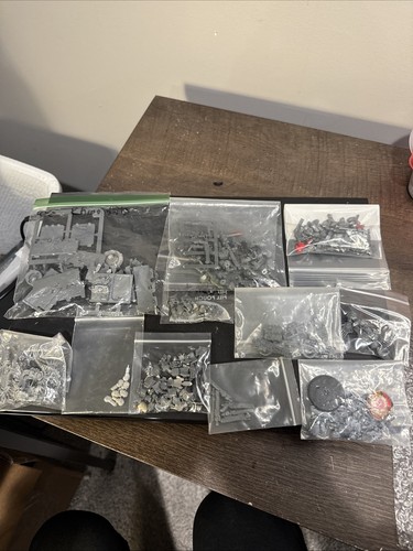 Warhammer 40k Space Marine Massive Bits Lot (w529a)