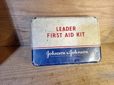 Vintage Johnson And Johnson Leader First Aid Kit
