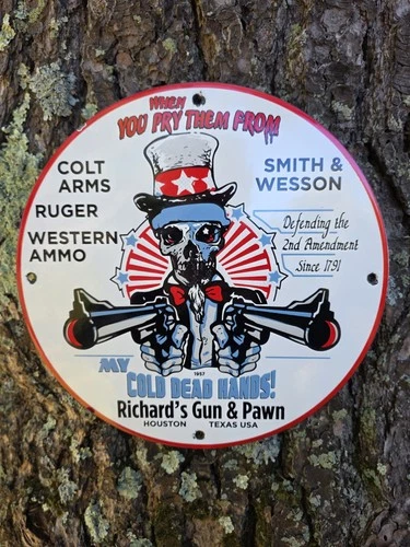 VINTAGE SMITH & WESSON PORCELAIN SIGN, DEFENDING THE 2ND AMENDMENT  12"