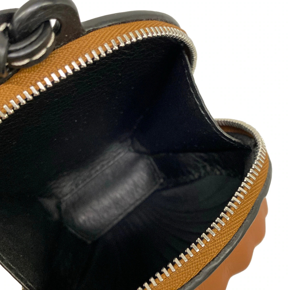 LOEWE Seashell Pouch Mini Brown Leather Pouch — image 4